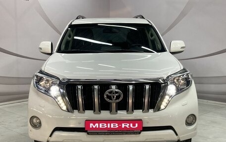 Toyota Land Cruiser Prado 150 рестайлинг 2, 2016 год, 3 750 000 рублей, 2 фотография