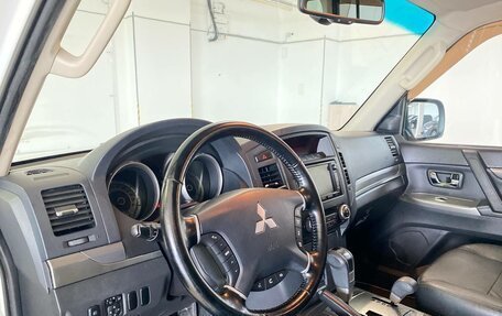 Mitsubishi Pajero IV, 2014 год, 2 399 000 рублей, 6 фотография