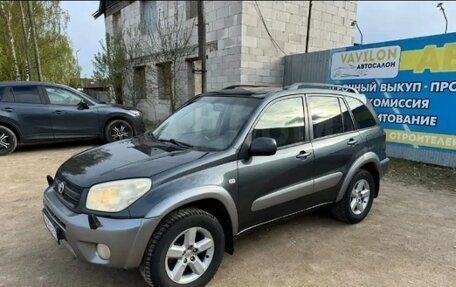 Toyota RAV4, 2004 год, 520 000 рублей, 1 фотография