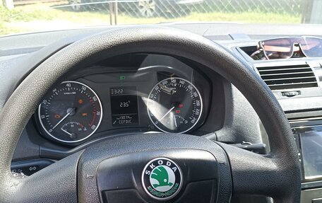 Skoda Octavia, 2011 год, 730 000 рублей, 10 фотография