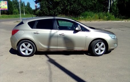 Opel Astra J, 2011 год, 680 000 рублей, 7 фотография