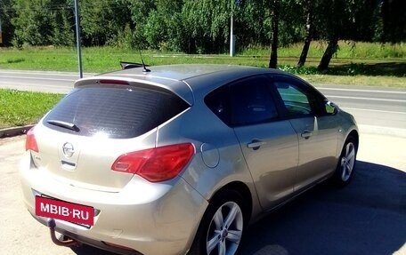 Opel Astra J, 2011 год, 680 000 рублей, 4 фотография