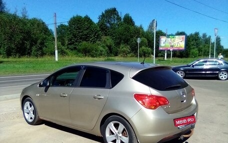 Opel Astra J, 2011 год, 680 000 рублей, 6 фотография