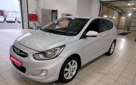 Hyundai Solaris II рестайлинг, 2012 год, 871 000 рублей, 1 фотография