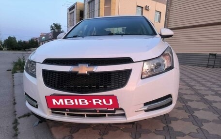 Chevrolet Cruze II, 2012 год, 960 000 рублей, 3 фотография