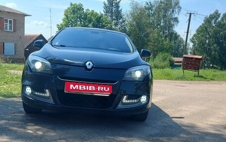 Renault Megane III, 2012 год, 890 000 рублей, 2 фотография