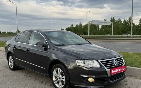 Volkswagen Passat B7, 2010 год, 1 050 000 рублей, 1 фотография