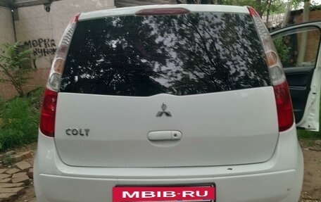 Mitsubishi Colt VI рестайлинг, 2005 год, 450 000 рублей, 2 фотография