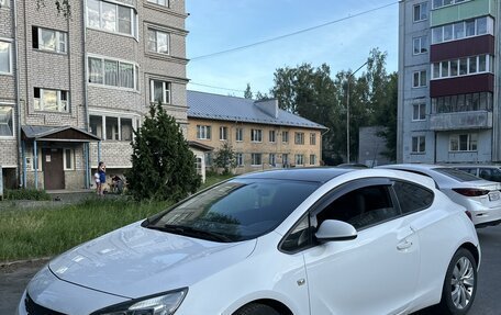 Opel Astra J, 2013 год, 920 000 рублей, 1 фотография