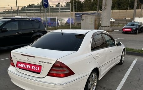 Mercedes-Benz C-Класс, 2004 год, 620 000 рублей, 5 фотография