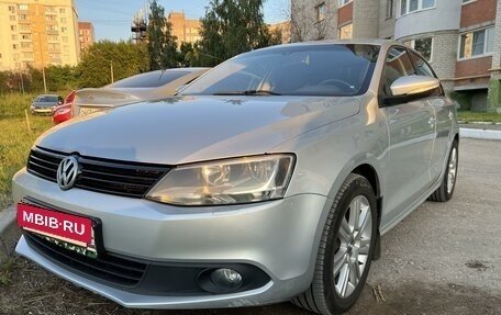 Volkswagen Jetta VI, 2012 год, 950 000 рублей, 8 фотография