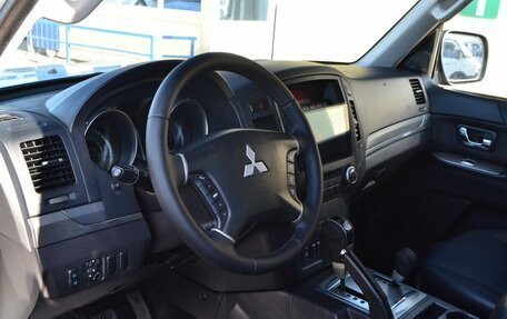 Mitsubishi Pajero IV, 2010 год, 1 850 000 рублей, 11 фотография