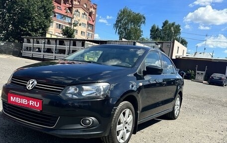 Volkswagen Polo VI (EU Market), 2011 год, 730 000 рублей, 1 фотография