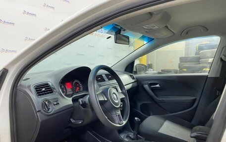 Volkswagen Polo VI (EU Market), 2011 год, 700 000 рублей, 21 фотография