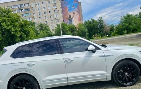 Volkswagen Touareg III, 2018 год, 5 650 000 рублей, 9 фотография