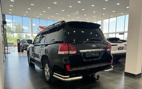 Toyota Land Cruiser 200, 2010 год, 2 800 000 рублей, 4 фотография