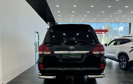 Toyota Land Cruiser 200, 2010 год, 2 800 000 рублей, 5 фотография