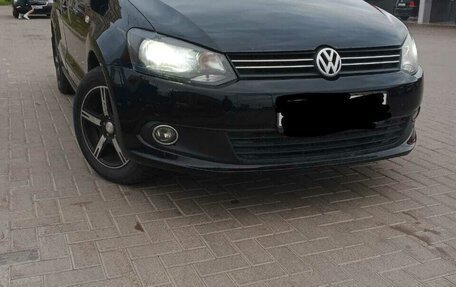 Volkswagen Polo VI (EU Market), 2011 год, 670 000 рублей, 4 фотография