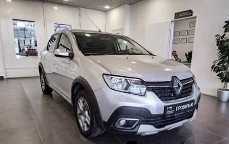 Renault Logan II, 2021 год, 1 430 000 рублей, 3 фотография