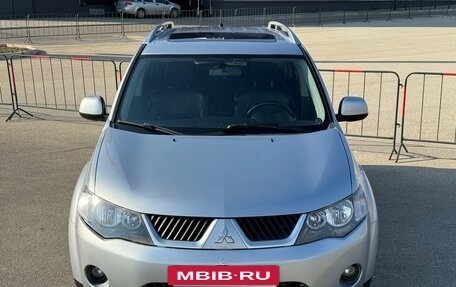 Mitsubishi Outlander III рестайлинг 3, 2007 год, 1 297 000 рублей, 6 фотография