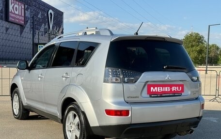 Mitsubishi Outlander III рестайлинг 3, 2007 год, 1 297 000 рублей, 18 фотография