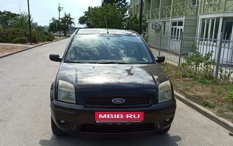 Ford Fusion I, 2005 год, 490 000 рублей, 2 фотография