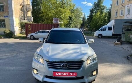 Toyota RAV4, 2010 год, 1 400 000 рублей, 2 фотография