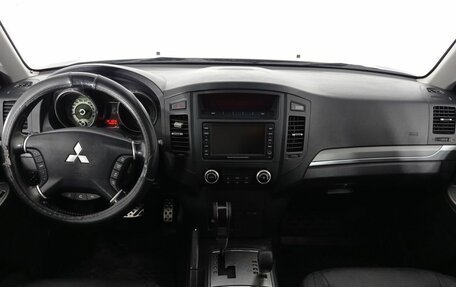 Mitsubishi Pajero IV, 2012 год, 2 490 000 рублей, 11 фотография