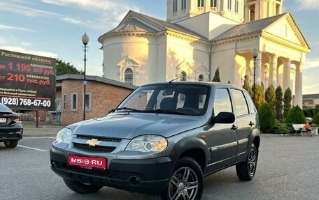 Chevrolet Niva I рестайлинг, 2009 год, 490 000 рублей, 1 фотография