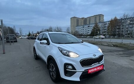 KIA Sportage IV рестайлинг, 2021 год, 2 190 000 рублей, 2 фотография