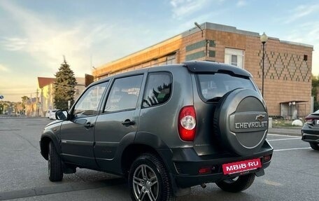 Chevrolet Niva I рестайлинг, 2009 год, 490 000 рублей, 4 фотография