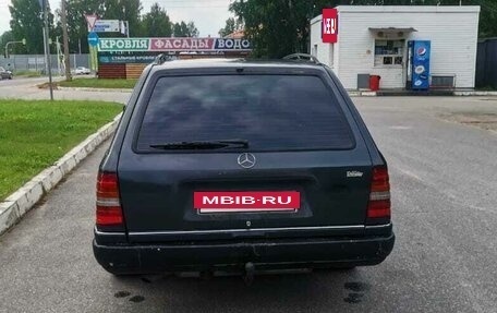 Mercedes-Benz E-Класс, 1993 год, 650 000 рублей, 4 фотография