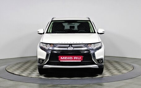 Mitsubishi Outlander III рестайлинг 3, 2017 год, 2 197 000 рублей, 2 фотография