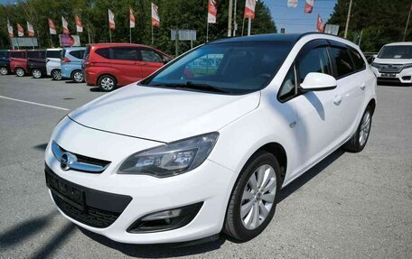 Opel Astra J, 2013 год, 959 000 рублей, 3 фотография