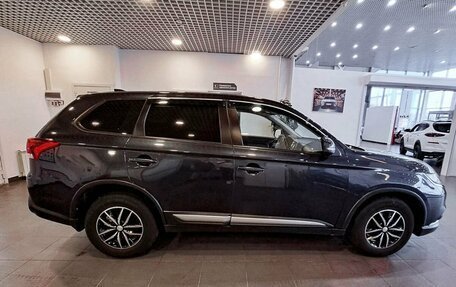 Mitsubishi Outlander III рестайлинг 3, 2019 год, 2 727 000 рублей, 4 фотография