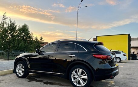 Infiniti FX II, 2011 год, 2 200 000 рублей, 13 фотография