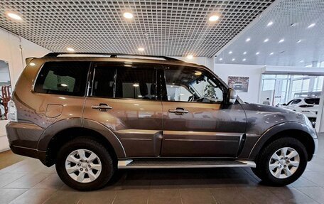 Mitsubishi Pajero IV, 2013 год, 2 495 000 рублей, 4 фотография