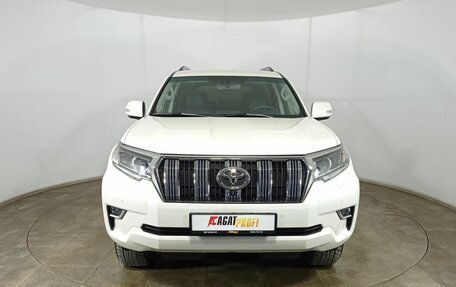 Toyota Land Cruiser Prado 150 рестайлинг 2, 2018 год, 5 999 000 рублей, 2 фотография