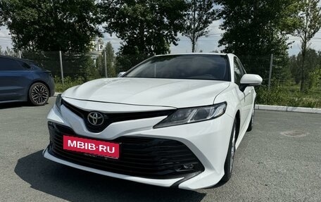 Toyota Camry, 2018 год, 2 550 000 рублей, 1 фотография