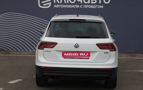 Volkswagen Tiguan II, 2018 год, 2 735 000 рублей, 4 фотография