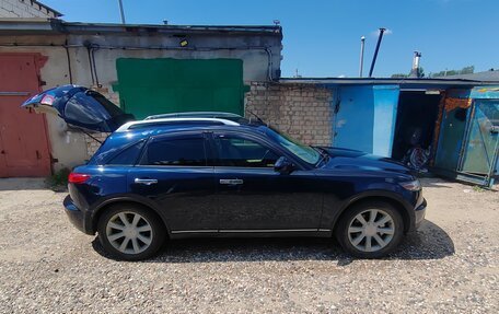 Infiniti FX I, 2004 год, 750 000 рублей, 4 фотография