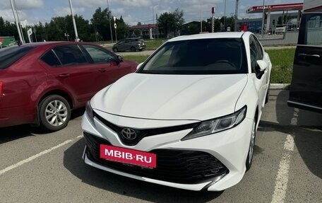 Toyota Camry, 2018 год, 2 550 000 рублей, 2 фотография