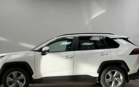 Toyota RAV4, 2019 год, 2 999 000 рублей, 9 фотография