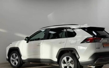 Toyota RAV4, 2019 год, 2 999 000 рублей, 2 фотография