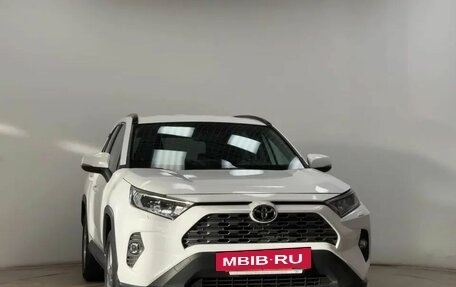 Toyota RAV4, 2019 год, 2 999 000 рублей, 7 фотография