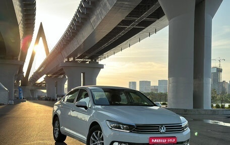 Volkswagen Passat B8 рестайлинг, 2018 год, 2 700 000 рублей, 1 фотография