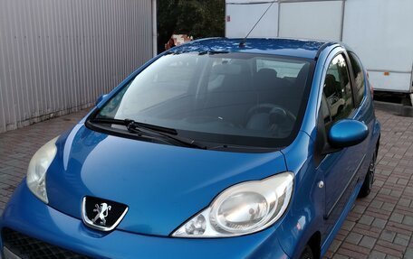 Peugeot 107 I рестайлинг, 2009 год, 410 000 рублей, 1 фотография