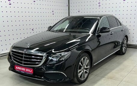 Mercedes-Benz E-Класс, 2018 год, 3 800 000 рублей, 1 фотография