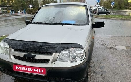 Chevrolet Niva I рестайлинг, 2010 год, 680 000 рублей, 2 фотография