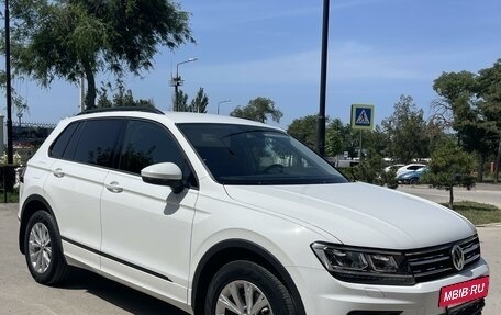 Volkswagen Tiguan II, 2020 год, 2 945 000 рублей, 2 фотография